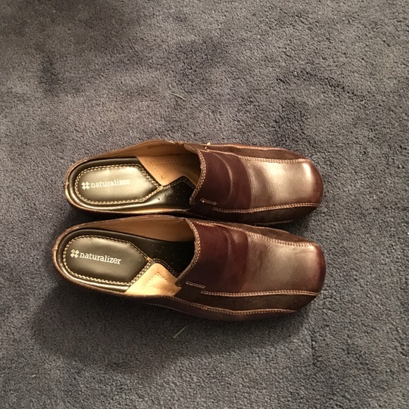 Naturalizer Brown Leather Mules, Sz 9.5 - Picture 3 of 3